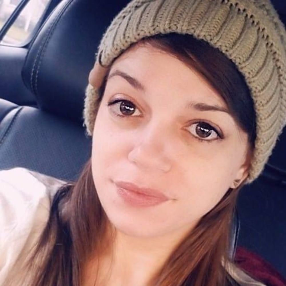 Meet your Posher, April